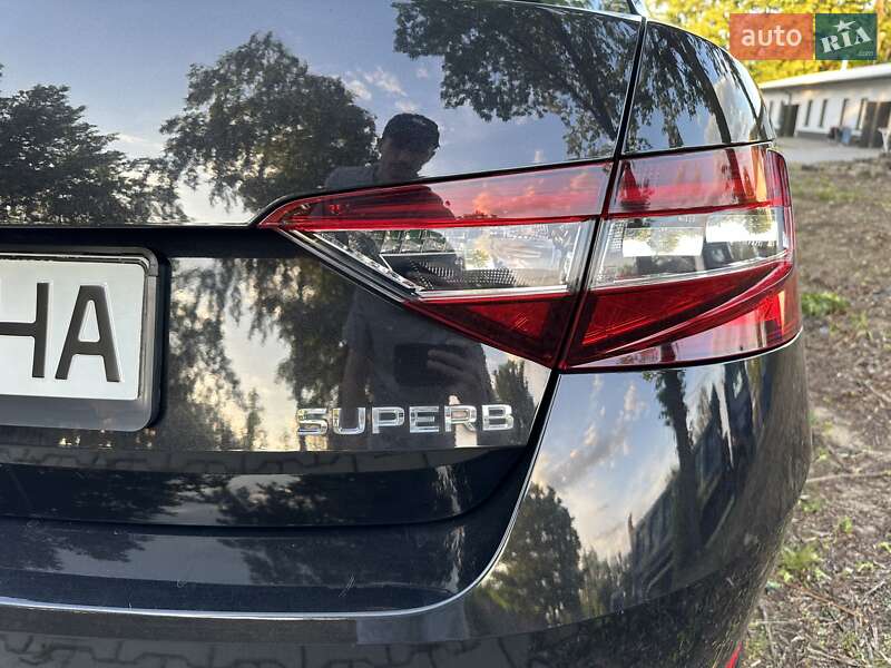 Ліфтбек Skoda Superb 2016 в Житомирі