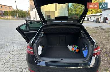 Лифтбек Skoda Superb 2016 в 