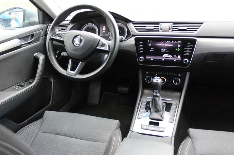 Універсал Skoda Superb 2020 в Вінниці