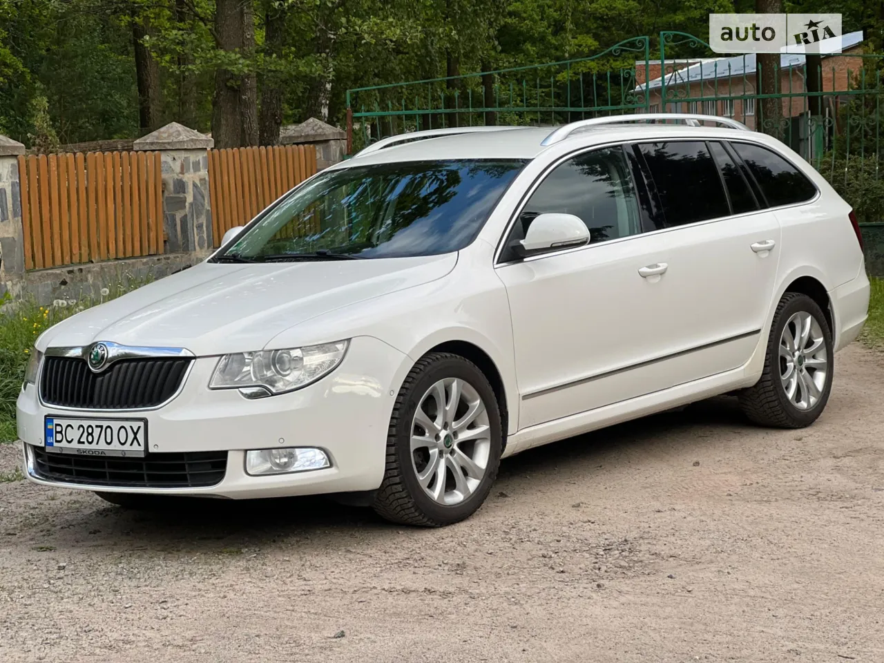 2010 Skoda Superb - мініатюра 37