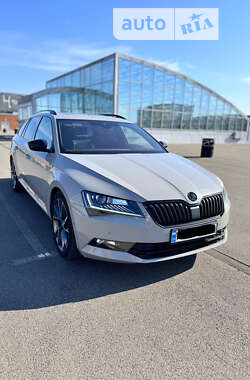 Универсал Skoda Superb 2018 в Киеве