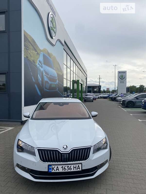 Ліфтбек Skoda Superb 2017 в Києві