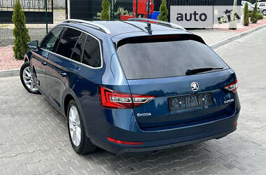 Универсал Skoda Superb 2019 в Луцке