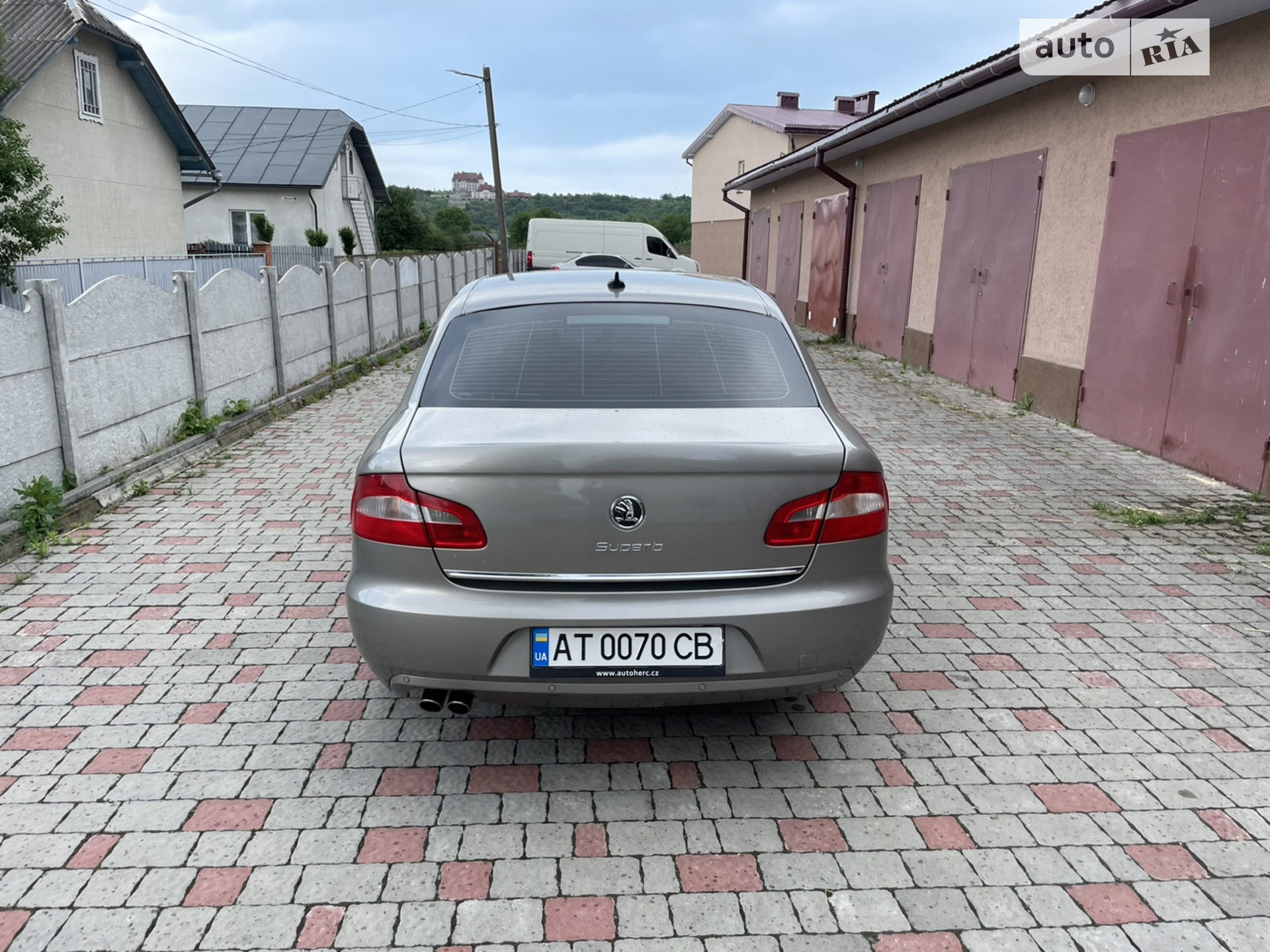 2010 Skoda Superb - мініатюра 9