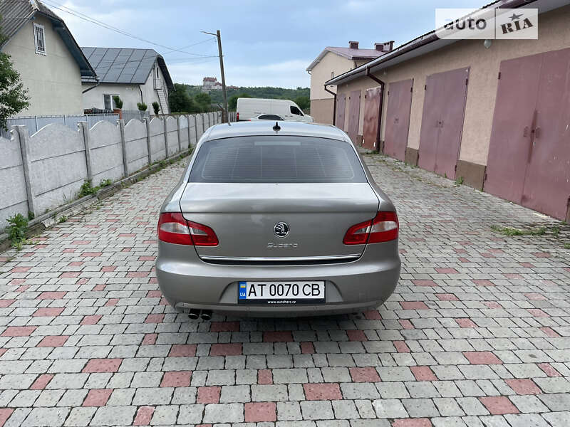 Лифтбек Skoda Superb 2010 в Ивано-Франковске