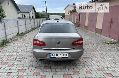 Лифтбек Skoda Superb 2010 в 