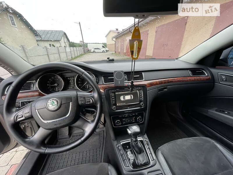 Лифтбек Skoda Superb 2010 в Ивано-Франковске