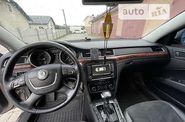 Лифтбек Skoda Superb 2010 в 