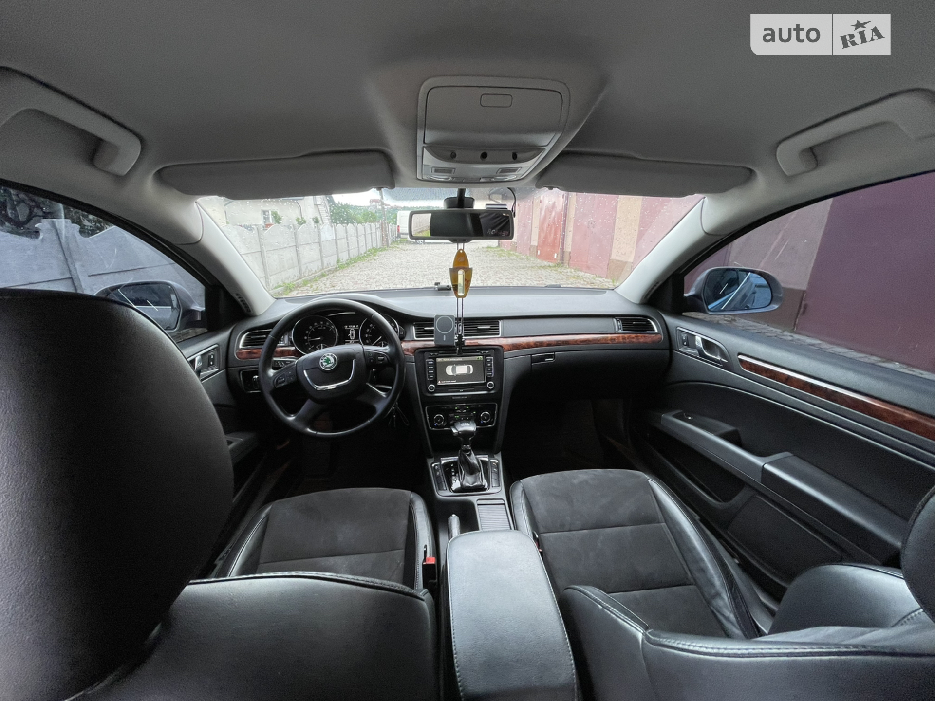 2010 Skoda Superb - мініатюра 19
