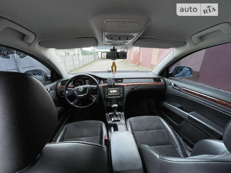Лифтбек Skoda Superb 2010 в Ивано-Франковске