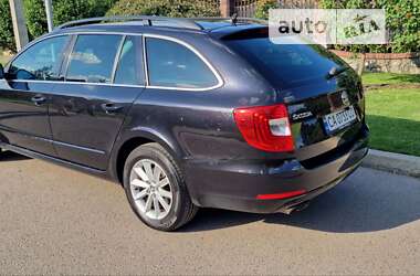 Универсал Skoda Superb 2014 в Умани