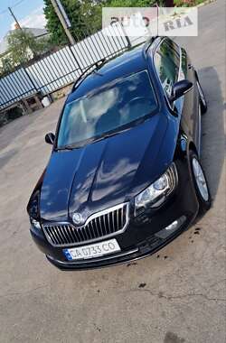 Универсал Skoda Superb 2014 в Умани