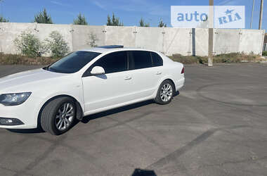 Ліфтбек Skoda Superb 2013 в 