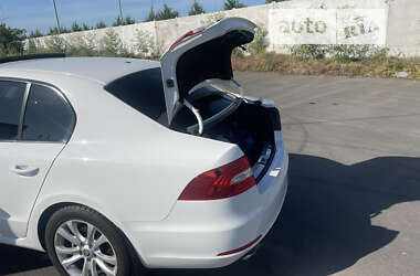 Ліфтбек Skoda Superb 2013 в 