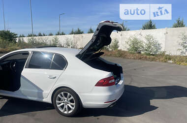 Ліфтбек Skoda Superb 2013 в 