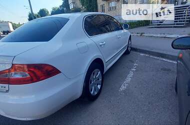 Ліфтбек Skoda Superb 2012 в Дніпрі