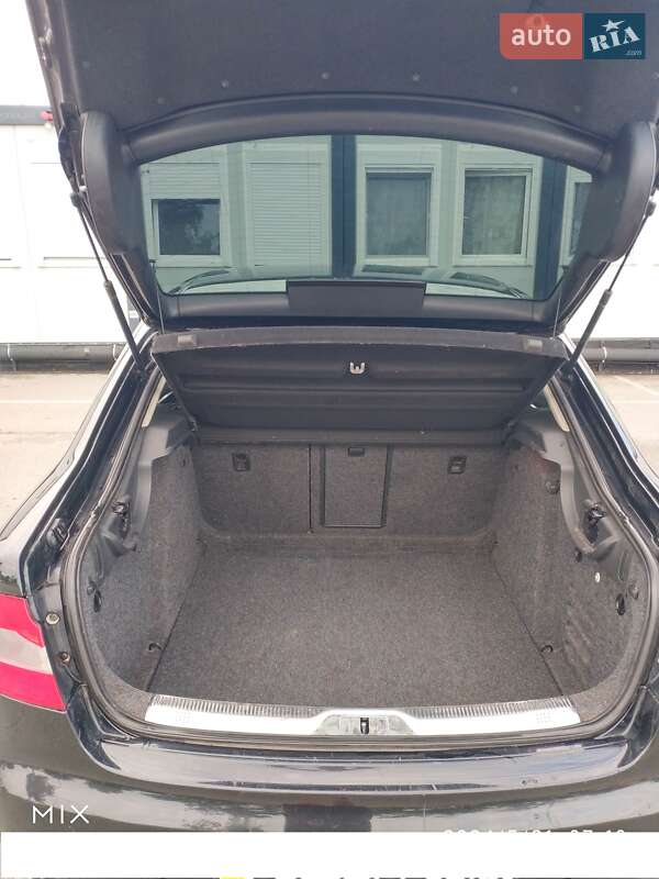 Лифтбек Skoda Superb 2011 в Киеве