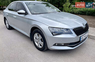 Ліфтбек Skoda Superb 2016 в 