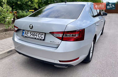 Ліфтбек Skoda Superb 2016 в 