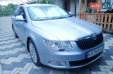 Skoda Superb 2011