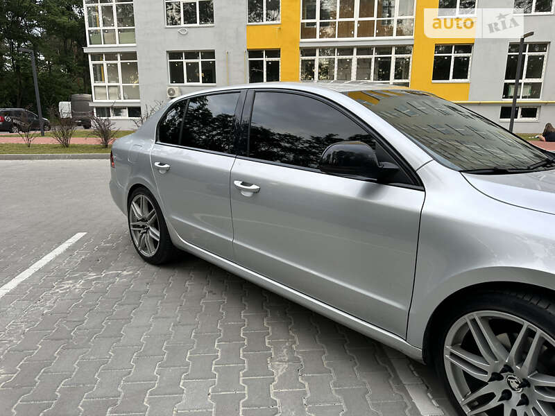 Лифтбек Skoda Superb 2008 в Киеве