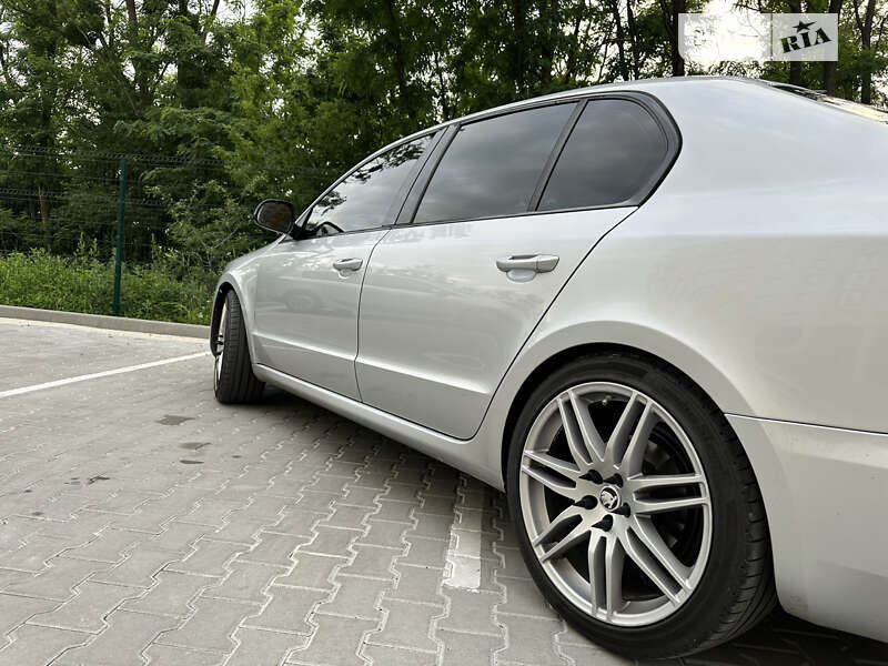 Лифтбек Skoda Superb 2008 в Киеве