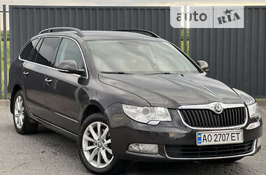 Skoda Superb 2011