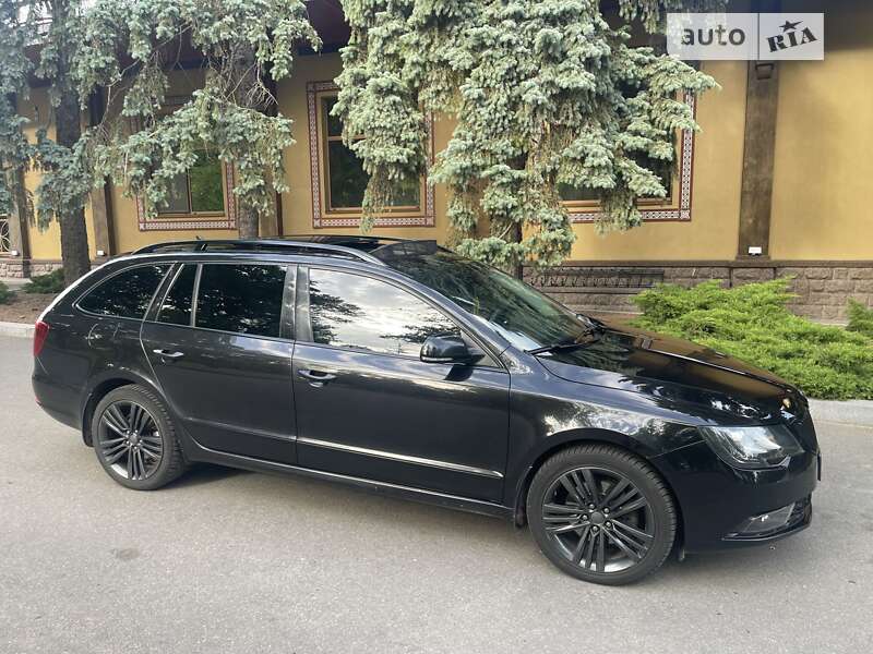 Универсал Skoda Superb 2014 в Полтаве