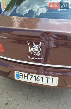 Лифтбек Skoda Superb 2008 в 