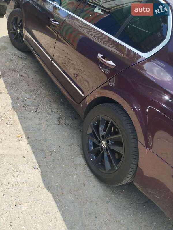 Лифтбек Skoda Superb 2008 в Одессе