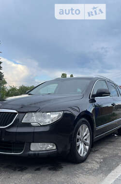 Универсал Skoda Superb 2012 в Лысянке