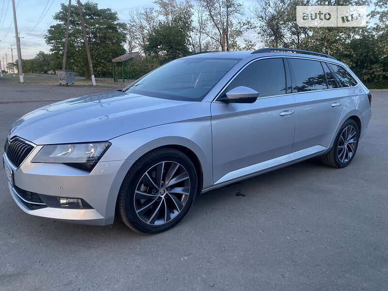 Универсал Skoda Superb 2016 в Покрове