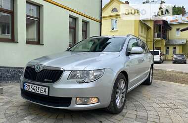 Універсал Skoda Superb 2011 в Львові