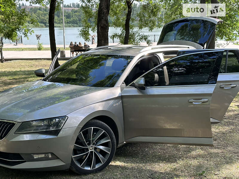 Універсал Skoda Superb 2018 в Кривому Розі
