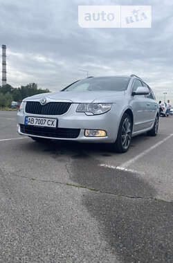 Skoda Superb 2011