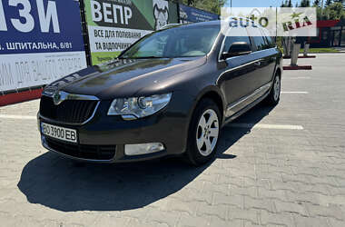 Skoda Superb 2011