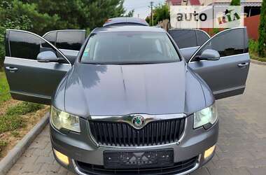 Лифтбек Skoda Superb 2009 в Хмельницком