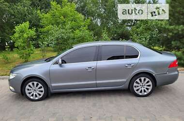 Лифтбек Skoda Superb 2009 в Хмельницком