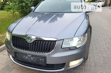 Лифтбек Skoda Superb 2009 в Хмельницком