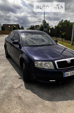 Ліфтбек Skoda Superb 2002 в Звягелі