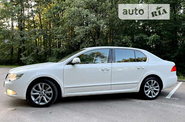 Ліфтбек Skoda Superb 2013 в Житомирі