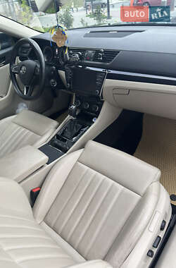 Универсал Skoda Superb 2017 в 