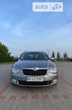 Skoda Superb 2012