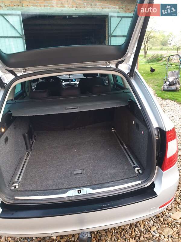 Універсал Skoda Superb 2010 в Старому Самборі