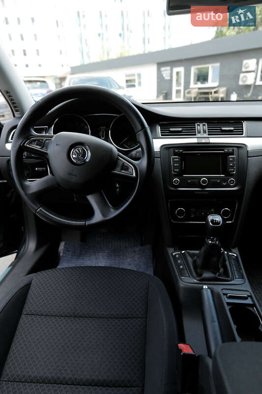 Универсал Skoda Superb 2015 в Киеве