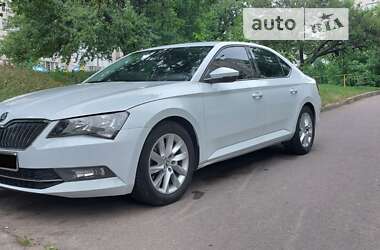 Лифтбек Skoda Superb 2015 в Белой Церкви