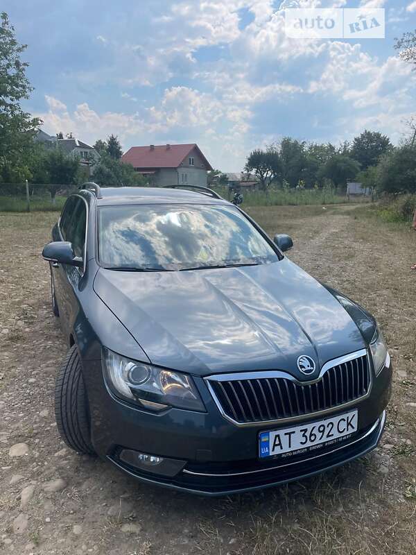 Універсал Skoda Superb 2015 в Рожнятові