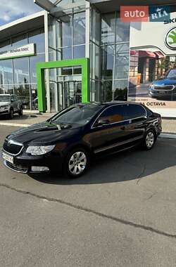 Ліфтбек Skoda Superb 2012 в Дніпрі