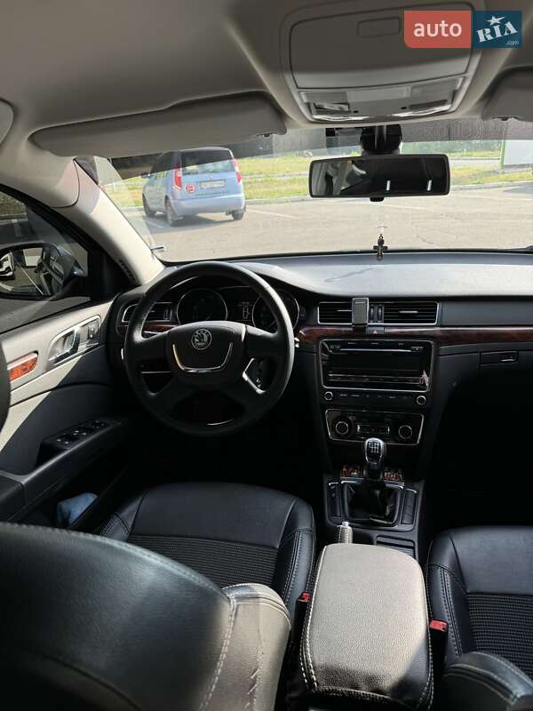 Лифтбек Skoda Superb 2012 в Днепре фото 5 Лифтбек Skoda Superb 2012 в Днепре