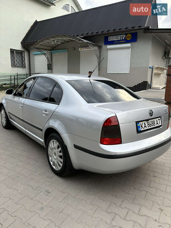 Ліфтбек Skoda Superb 2008 в Львові
